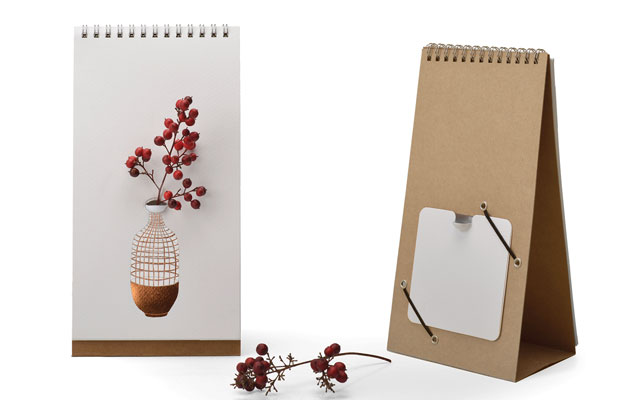 Playable ART Flip Vase
